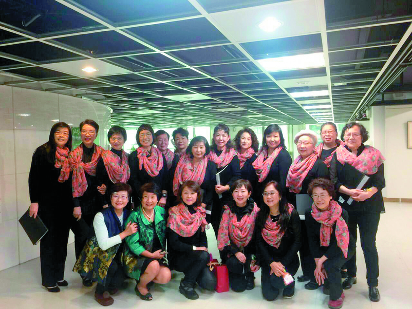 2017歡唱團表演B-4-2-131700北一女校友團.jpg